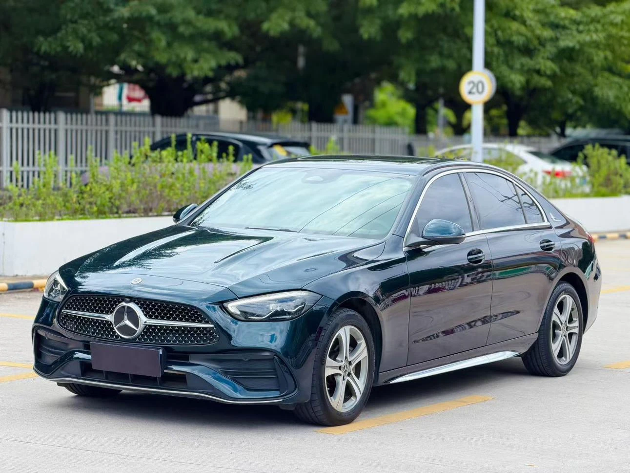 Mercedes-Benz C-Class  200 L Sport Edition - exterior