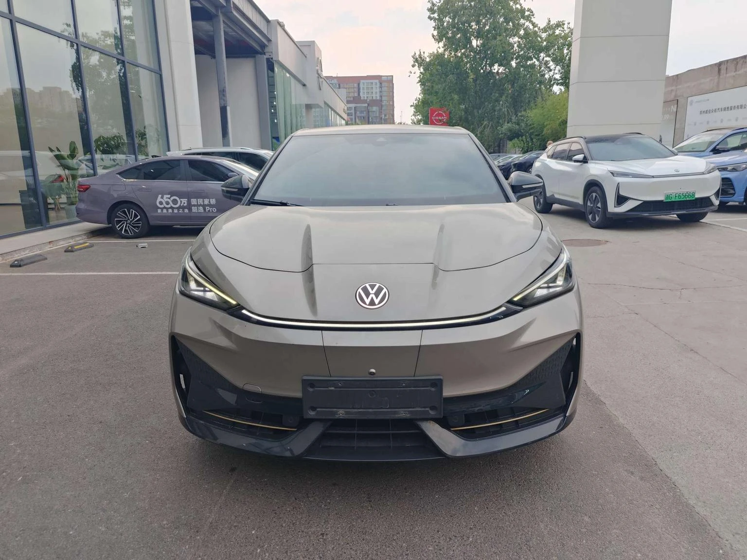 Volkswagen UNYX 06 Ultra - exterior