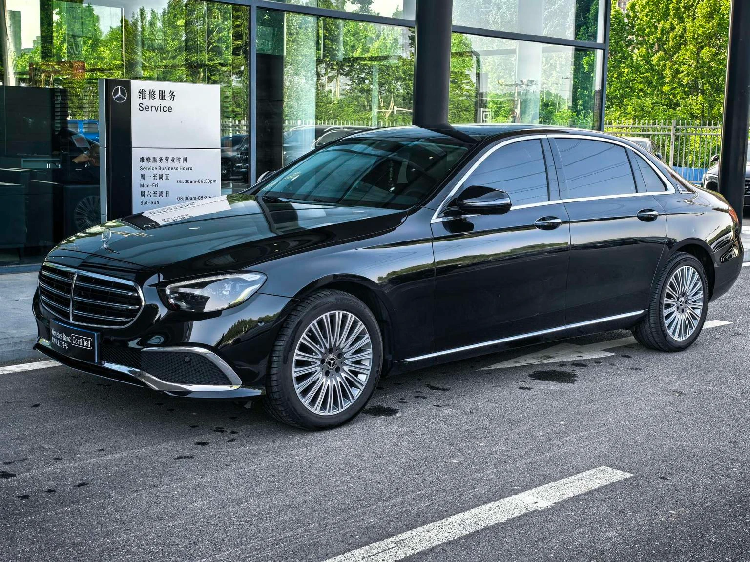 Mercedes-Benz E-Class E300 L