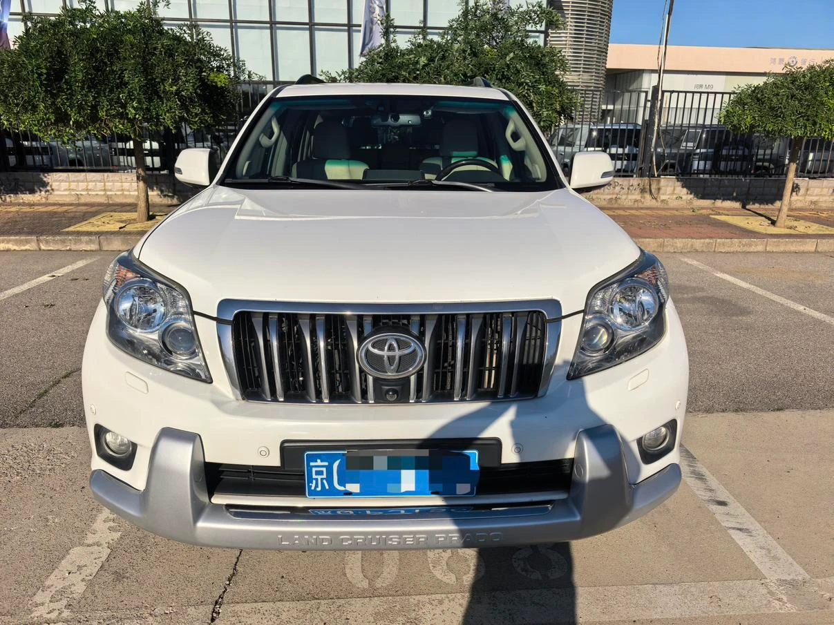 Toyota Prado - exterior