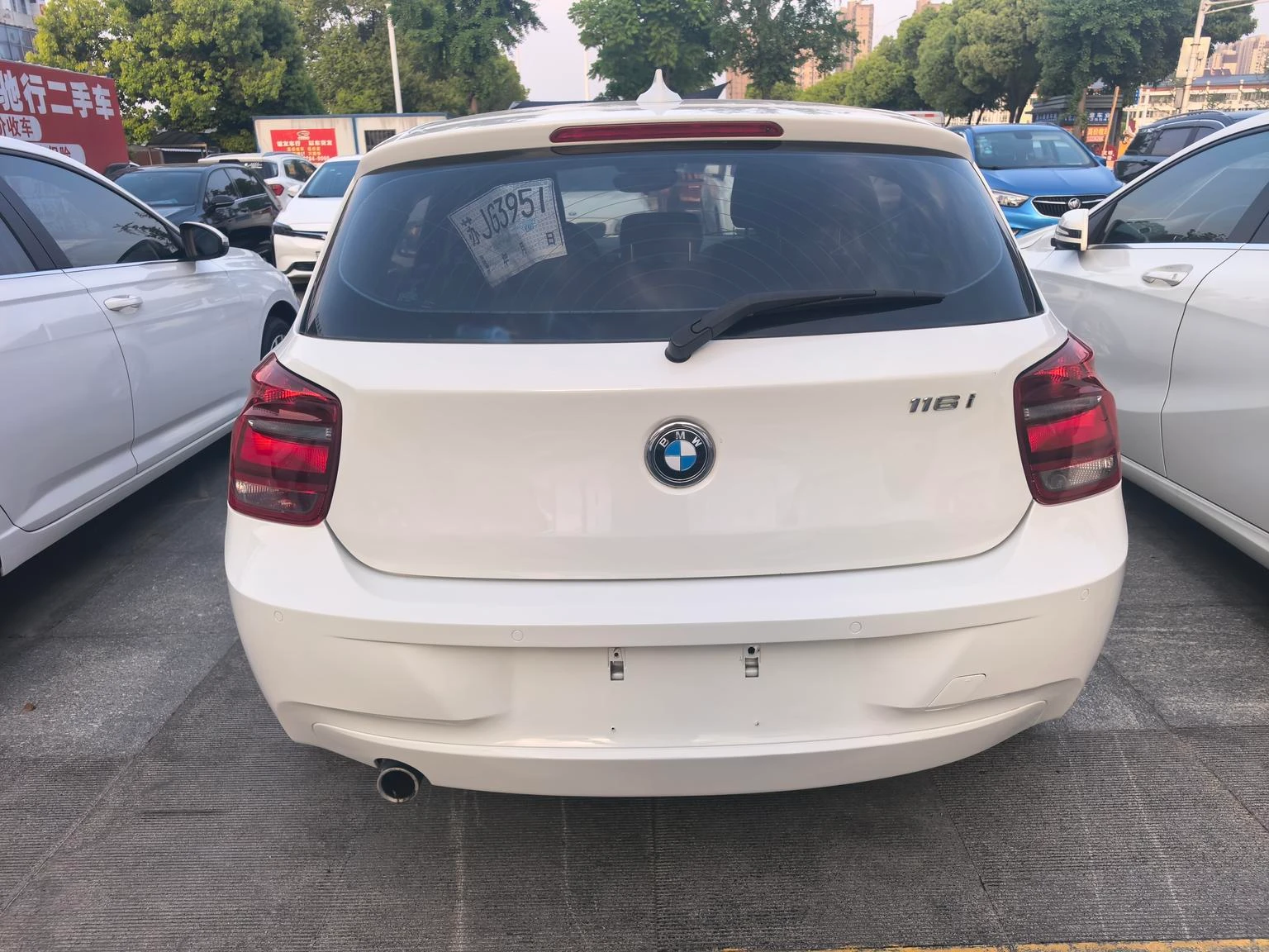 BMW 1 Series  116i  - exterior