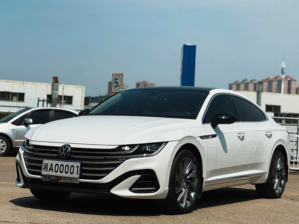 Volkswagen CC 380TSI DSG 2WD (Duomu / Striking Trim)