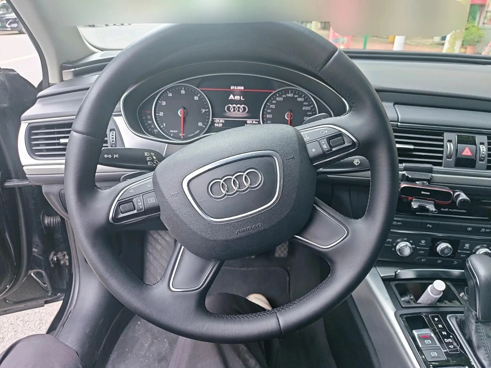 Audi A6L TFSI  - interior