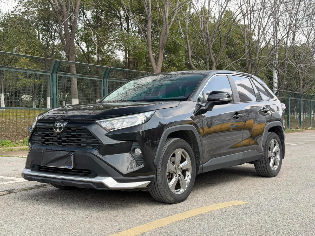 Toyota RAV4  2.0L CVT 2WD