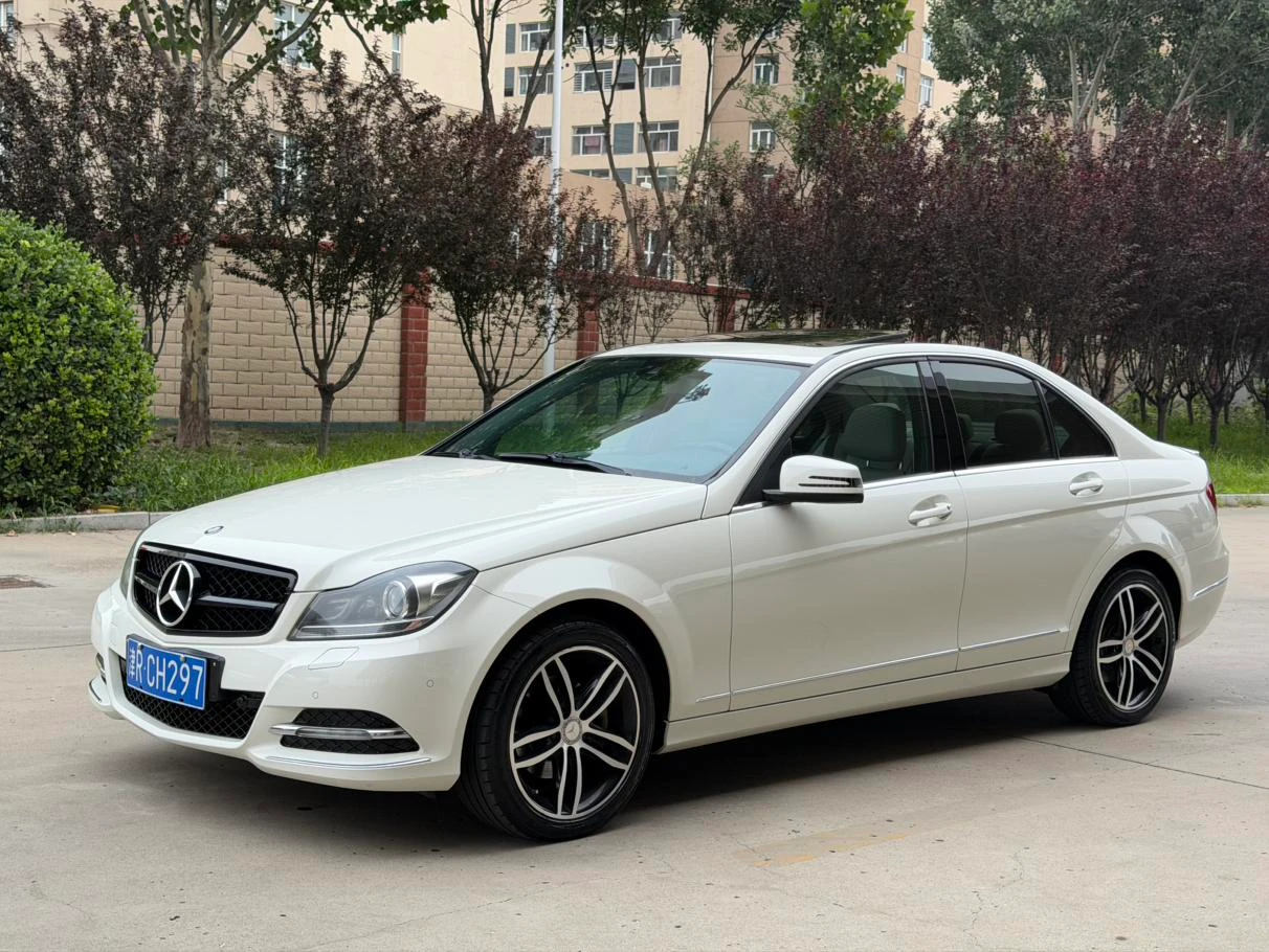 Mercedes-Benz C 300 