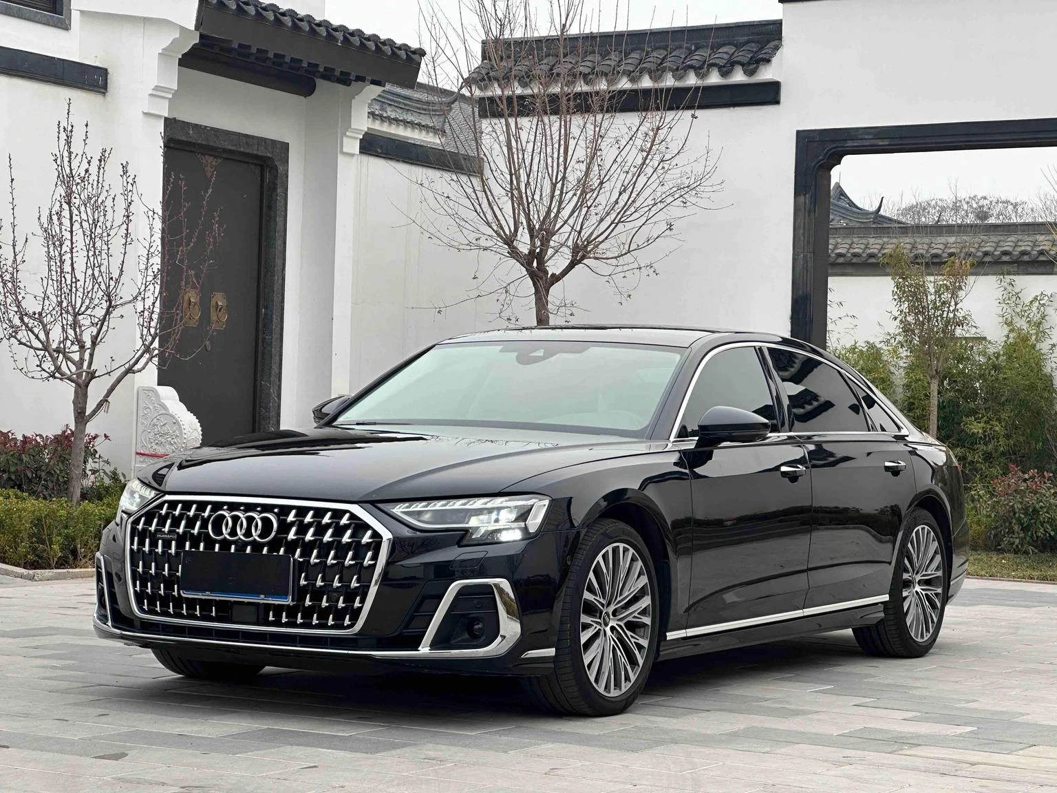 Audi  A8L 50 TFSI quattro (Prestige Trim)
