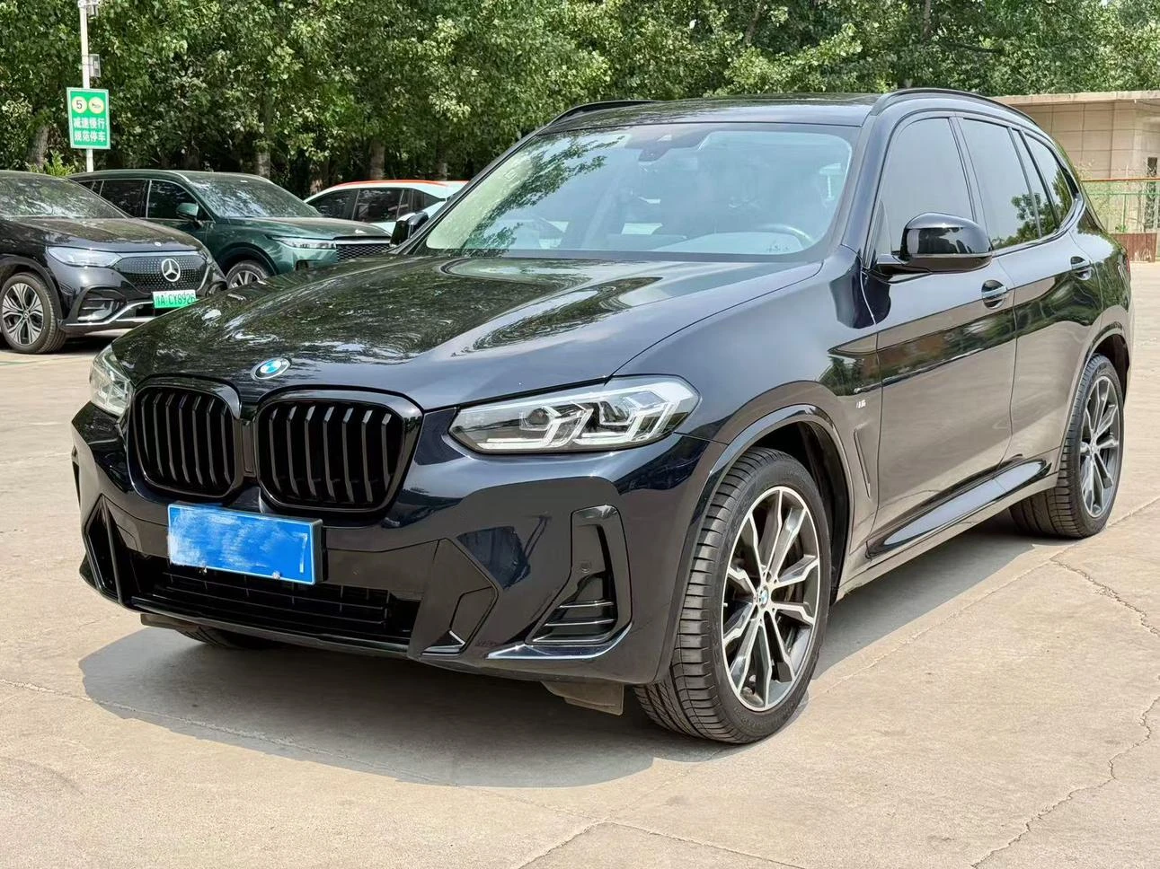 BMW X3 xDrive30i Leading M Shadowline Package