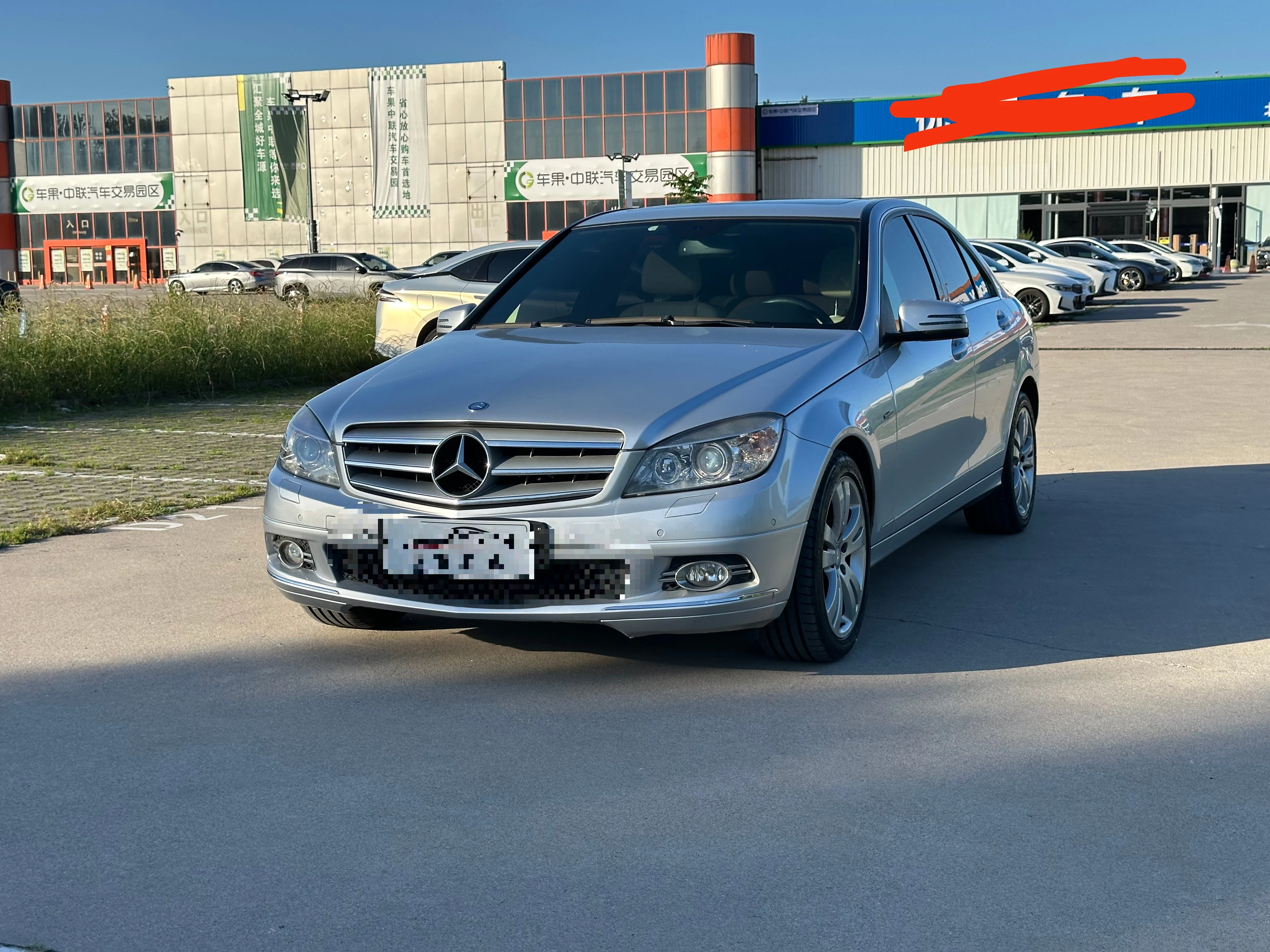 Mercedes-Benz C200