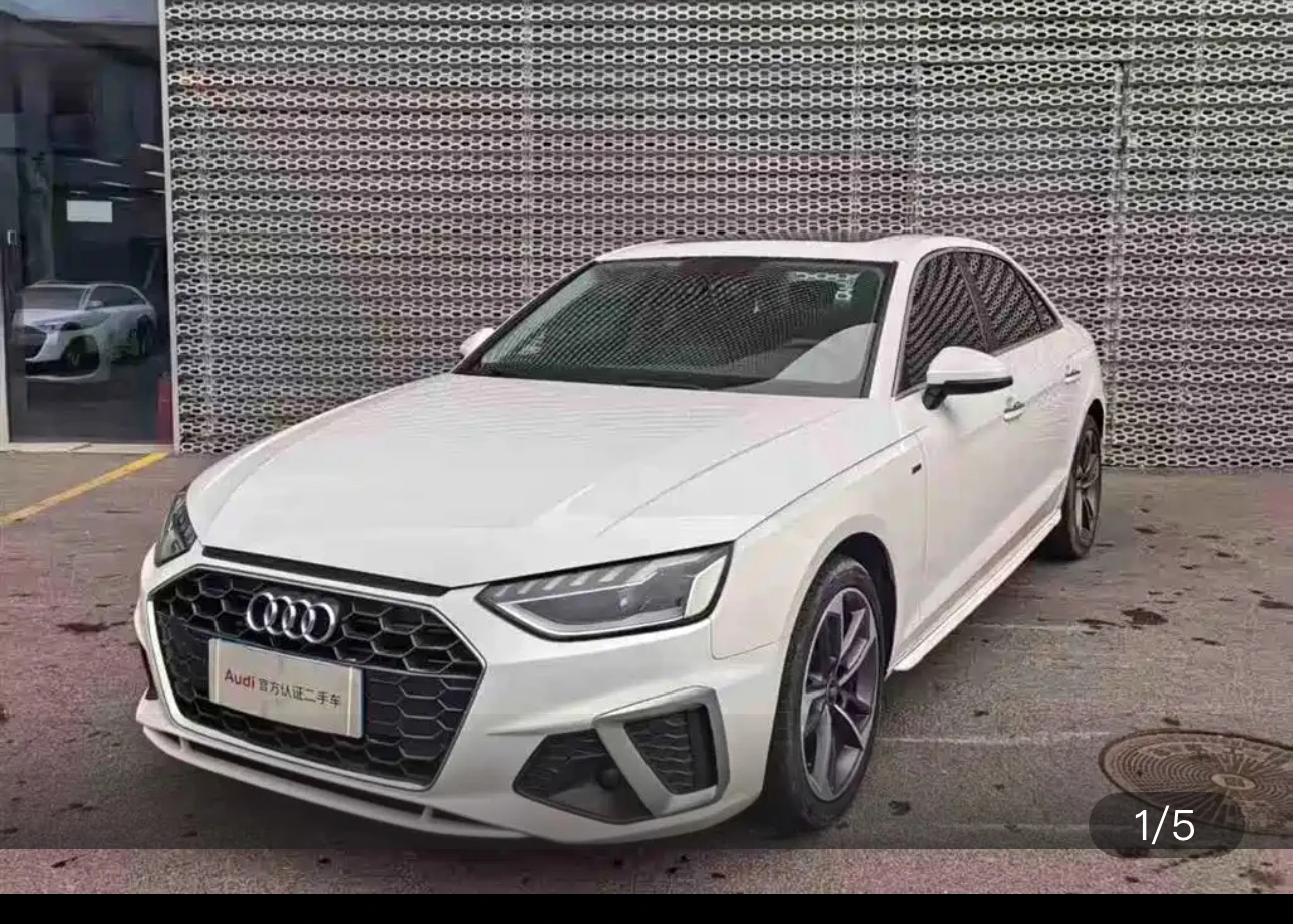 Audi A4L 40 TFSI Fashion Sport Trim