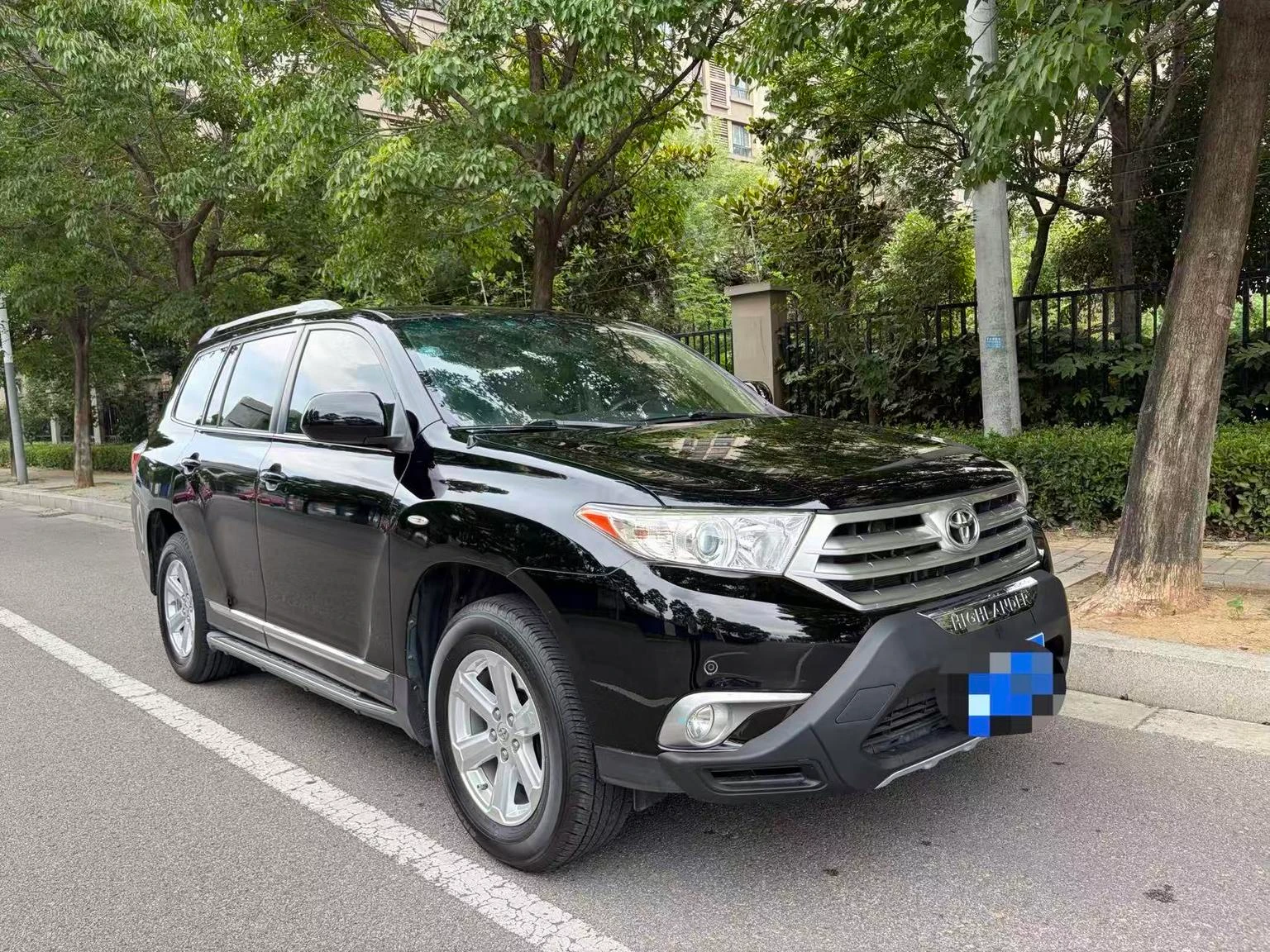 Toyota Highlander 2.7L 2WD 5-Seater (Gold Edition) - exterior