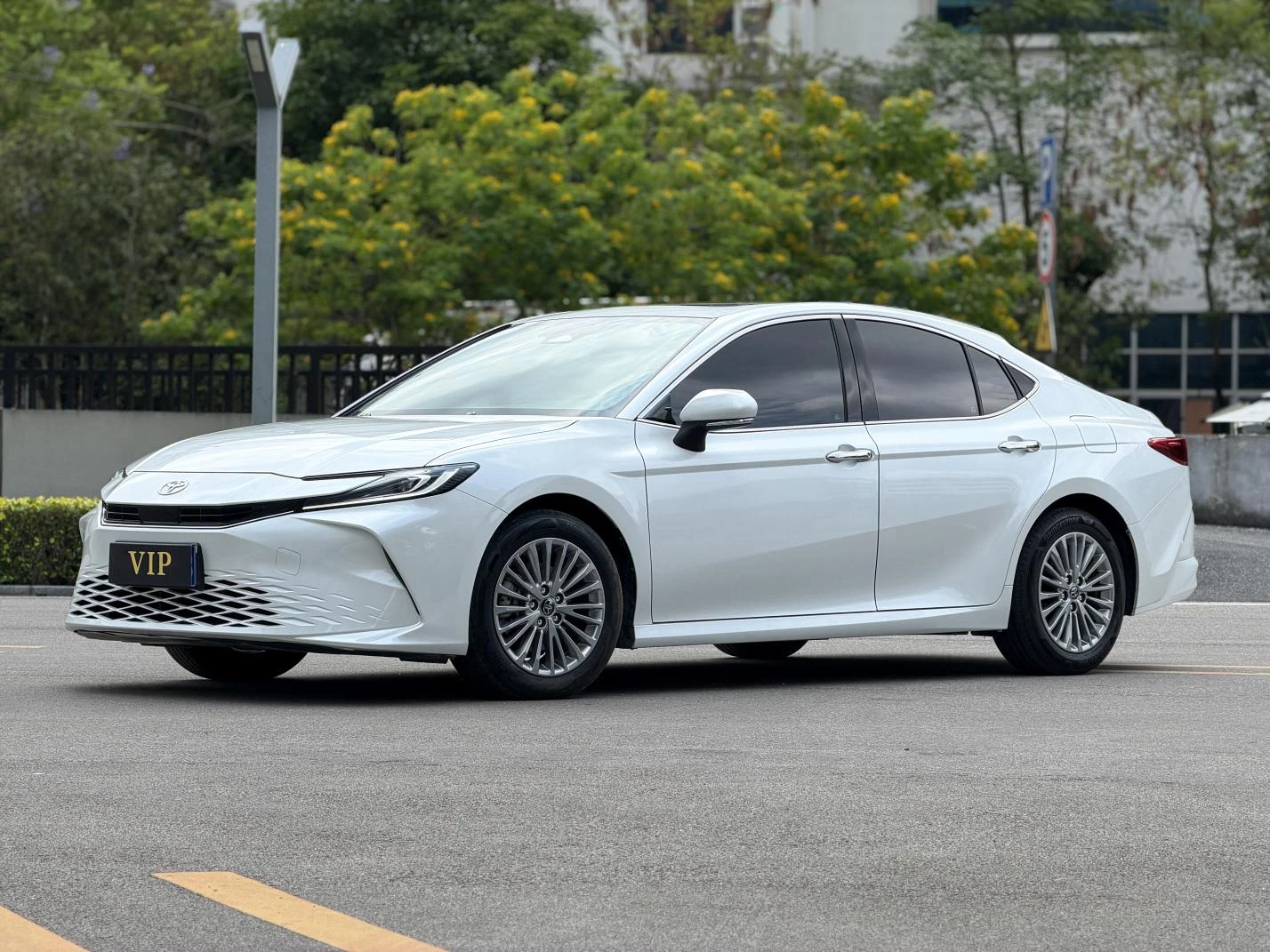 Toyota Camry 2.0GVP Luxury Edition