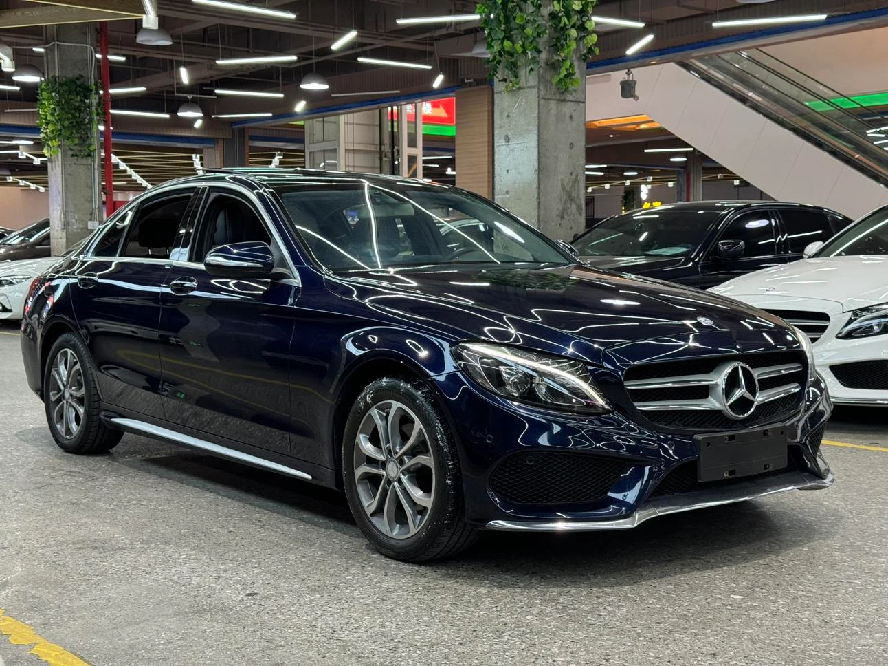 Mercedes-Benz C 200 L Sport - exterior