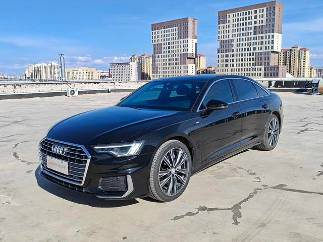 Audi A6L 45 TFSI Luxury Dynamic Trim