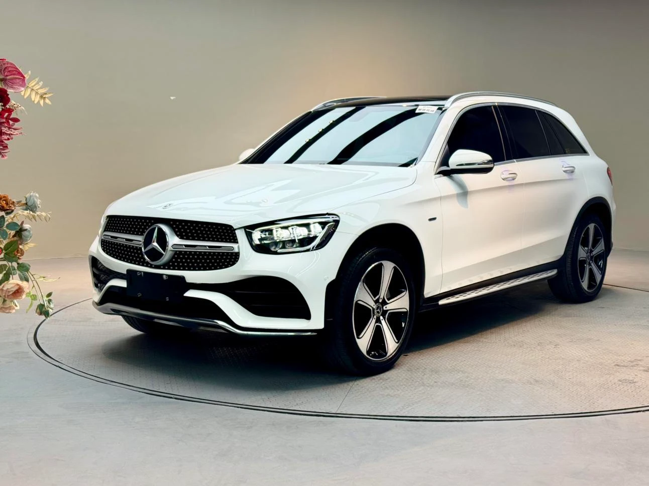 Mercedes-Benz GLC-Class GLC300 L 4MATIC - exterior