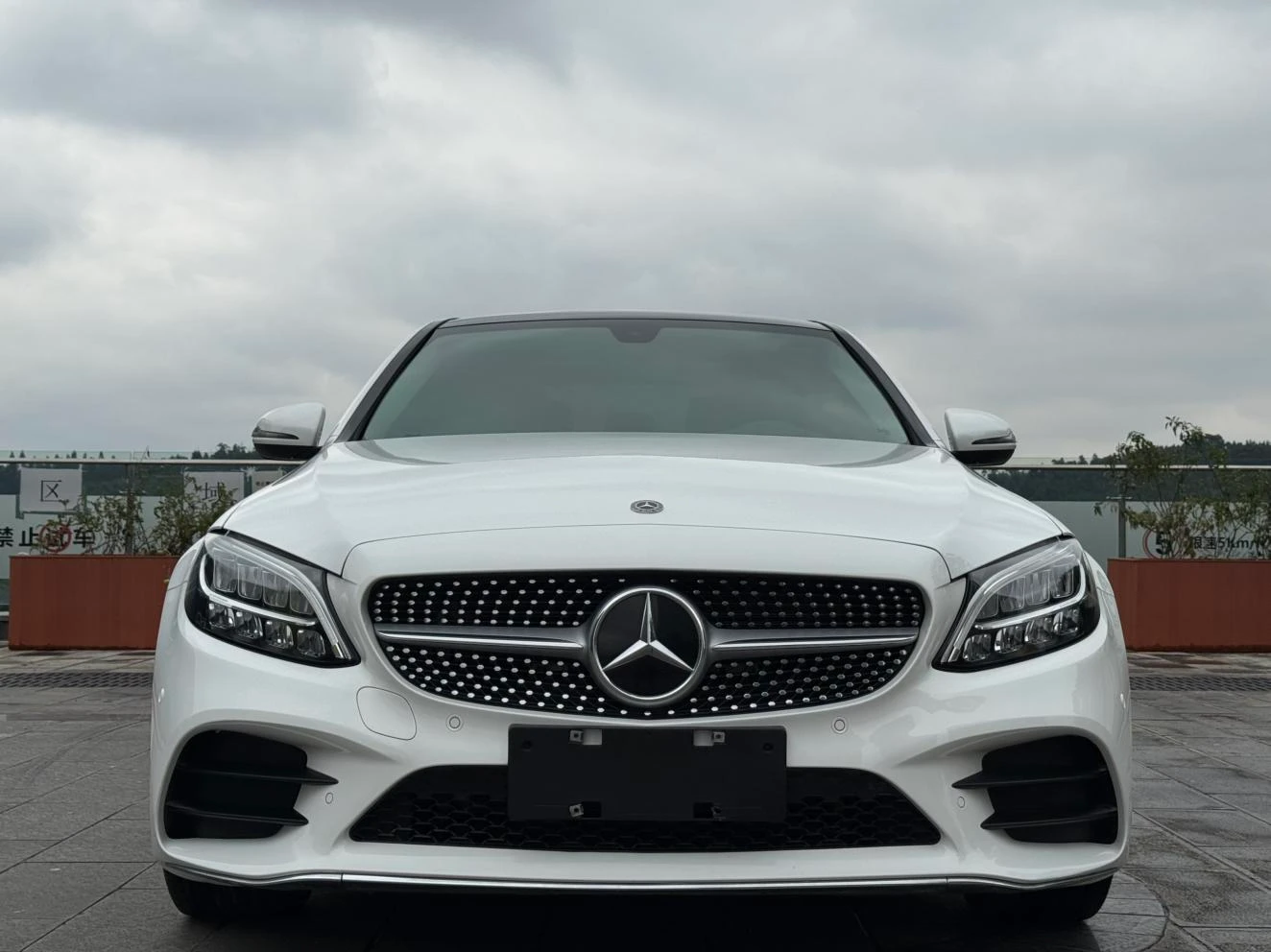 Mercedes-Benz C-Class C260 L Sport Edition - exterior