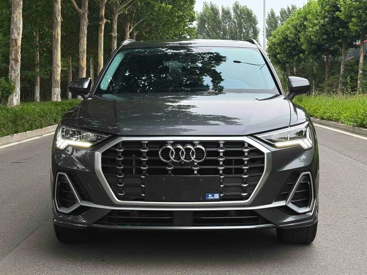 Audi Q3 35 TFSI Fashion - exterior