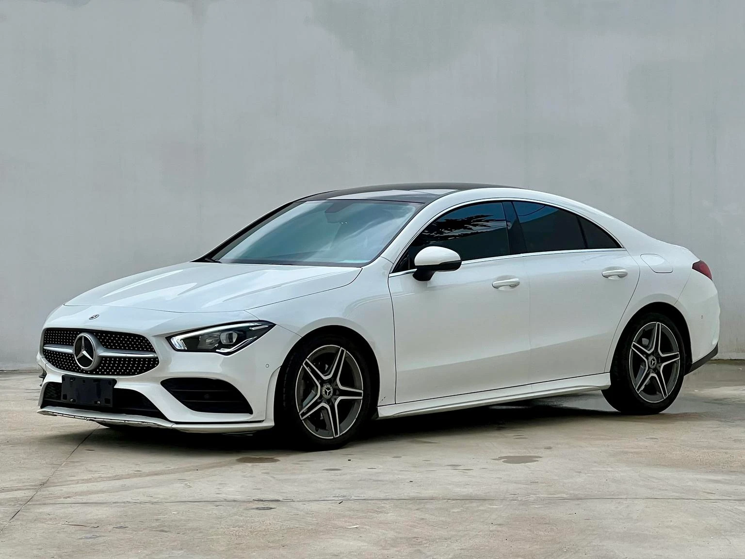 Mercedes-Benz CLA-class 200 4-Door Coupe - exterior