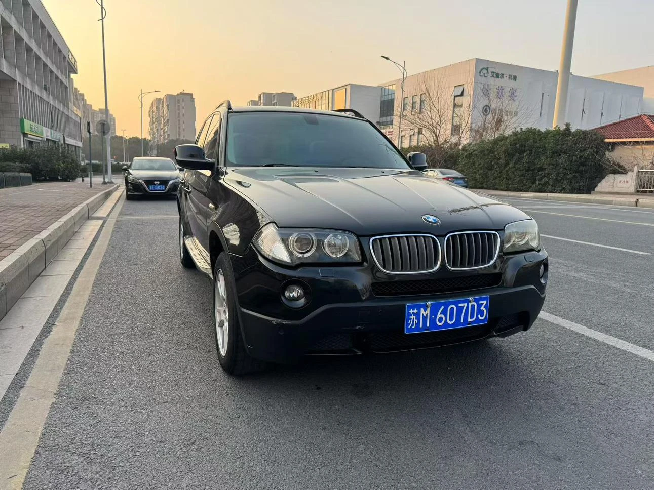 BMW X3  xDrive25i  - exterior