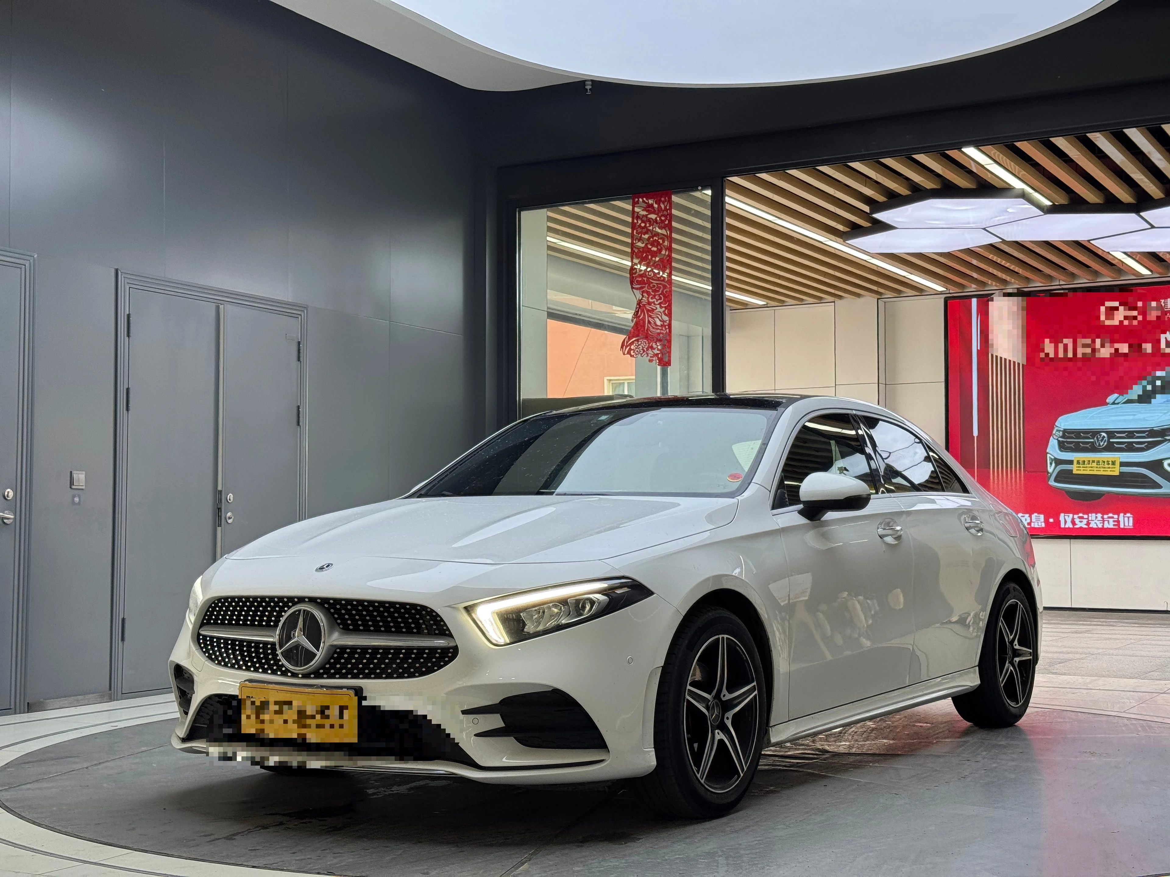 Mercedes-Benz A200L Sport Edition - exterior
