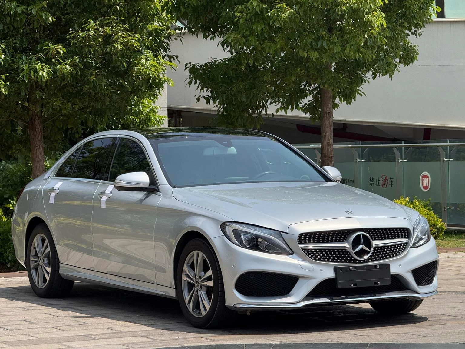 Mercedes-Benz  C 200 L Sport - exterior
