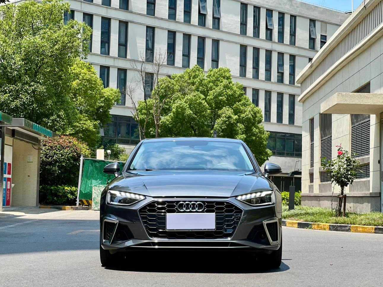 Audi A4L 40 TFSI (Stylish Dynamic Trim) - exterior