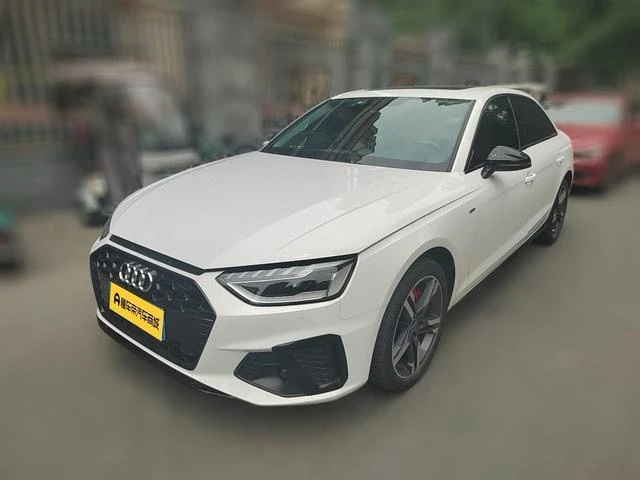Audi A4L 40 TFSI Luxury Dynamic