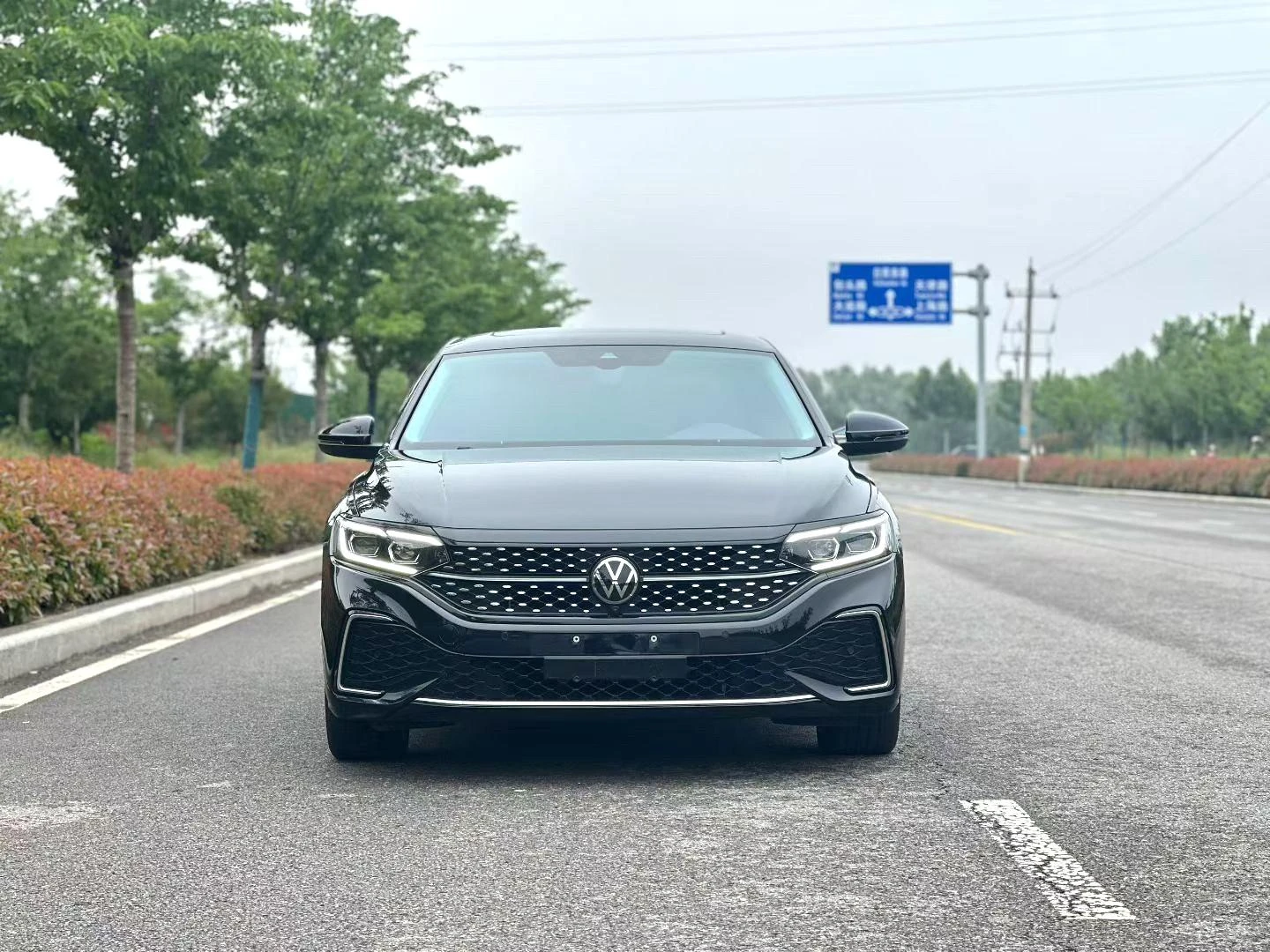 Volkswagen Passat 380TSI Starry Sky Elite Edition - exterior