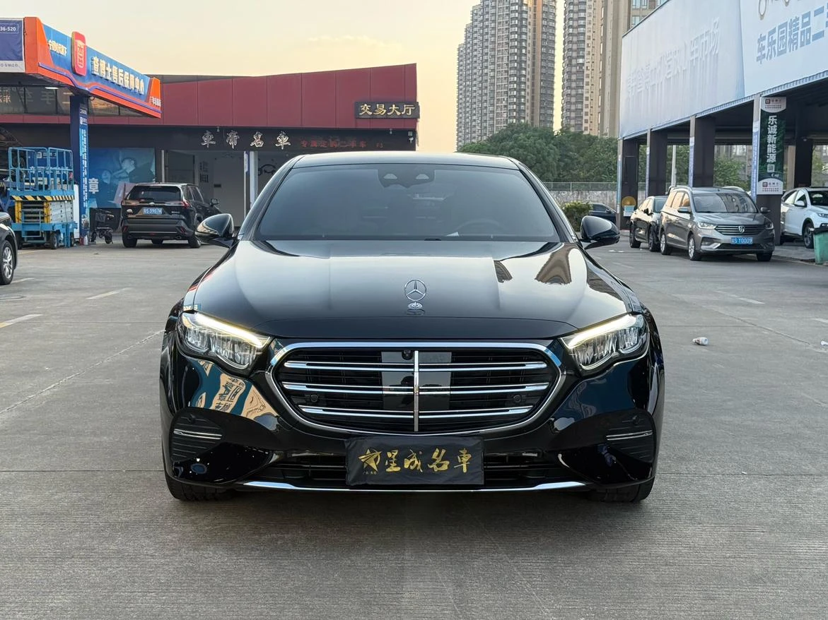 Mercedes-Benz E-Class 3E00 L Luxury - exterior