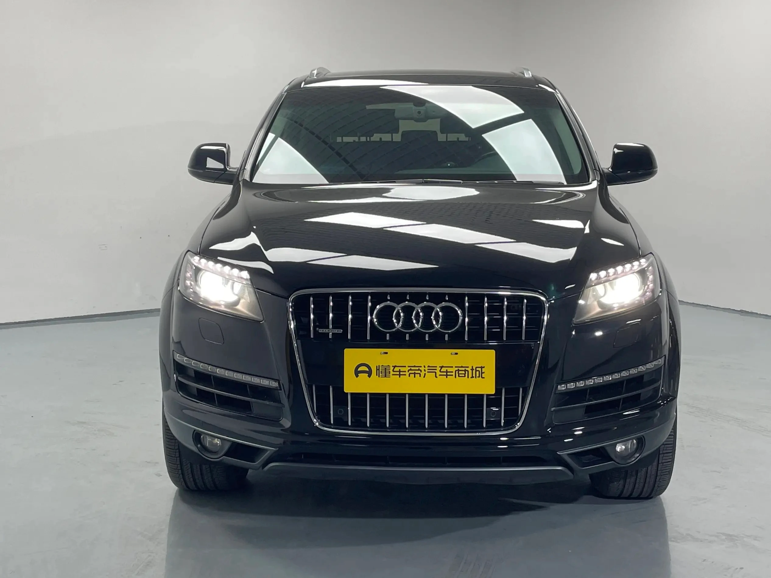 Audi Q7 35TFSI Progressive - exterior