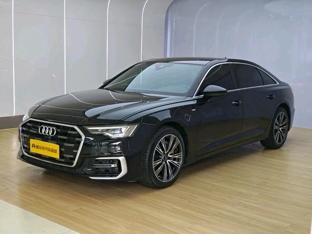 Audi A6 40 TFSI Luxury Dynamic Trim