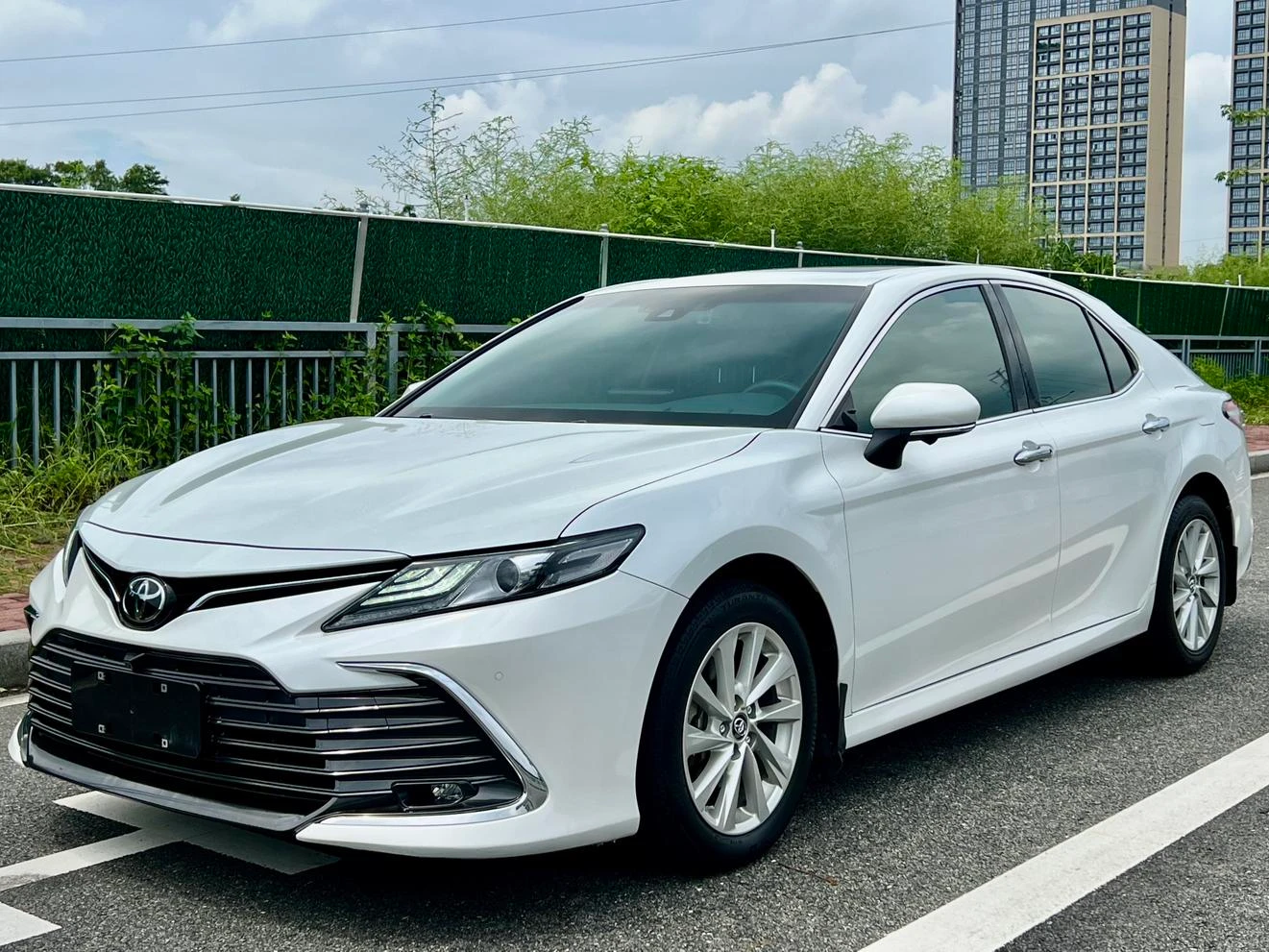 Toyota Camry 2.0L 2WD (2021 Luxury / Haohua Trim)