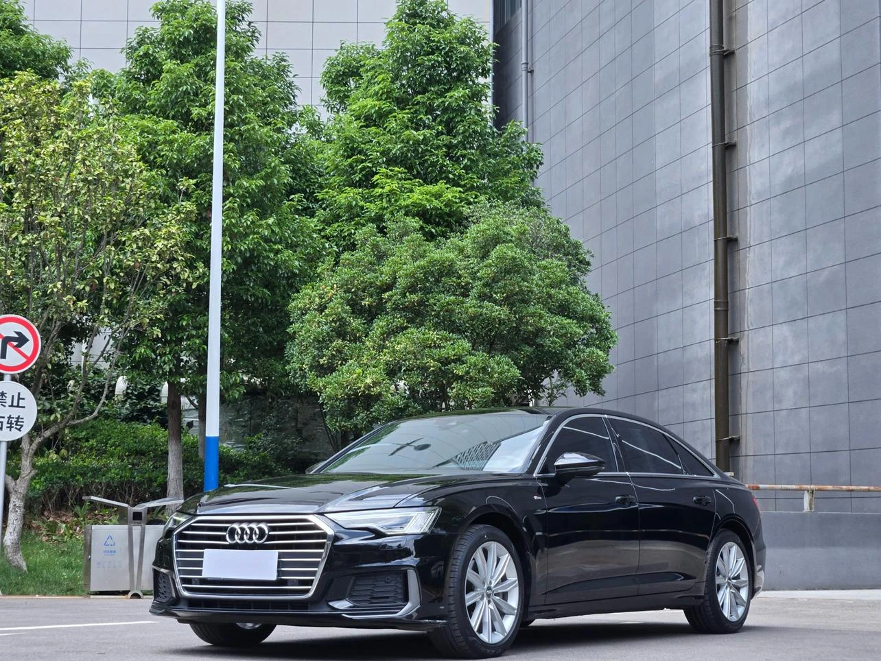 Audi A6L 45 TFSI