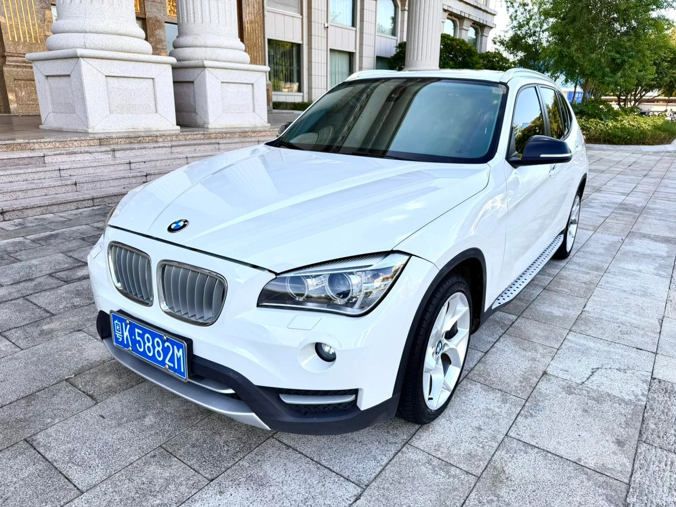 BMW X1 xDrive20i