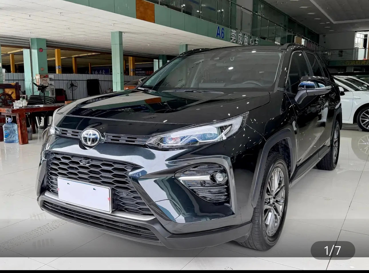 Toyota Wildlander CVT 2WD Luxury Plus edition
