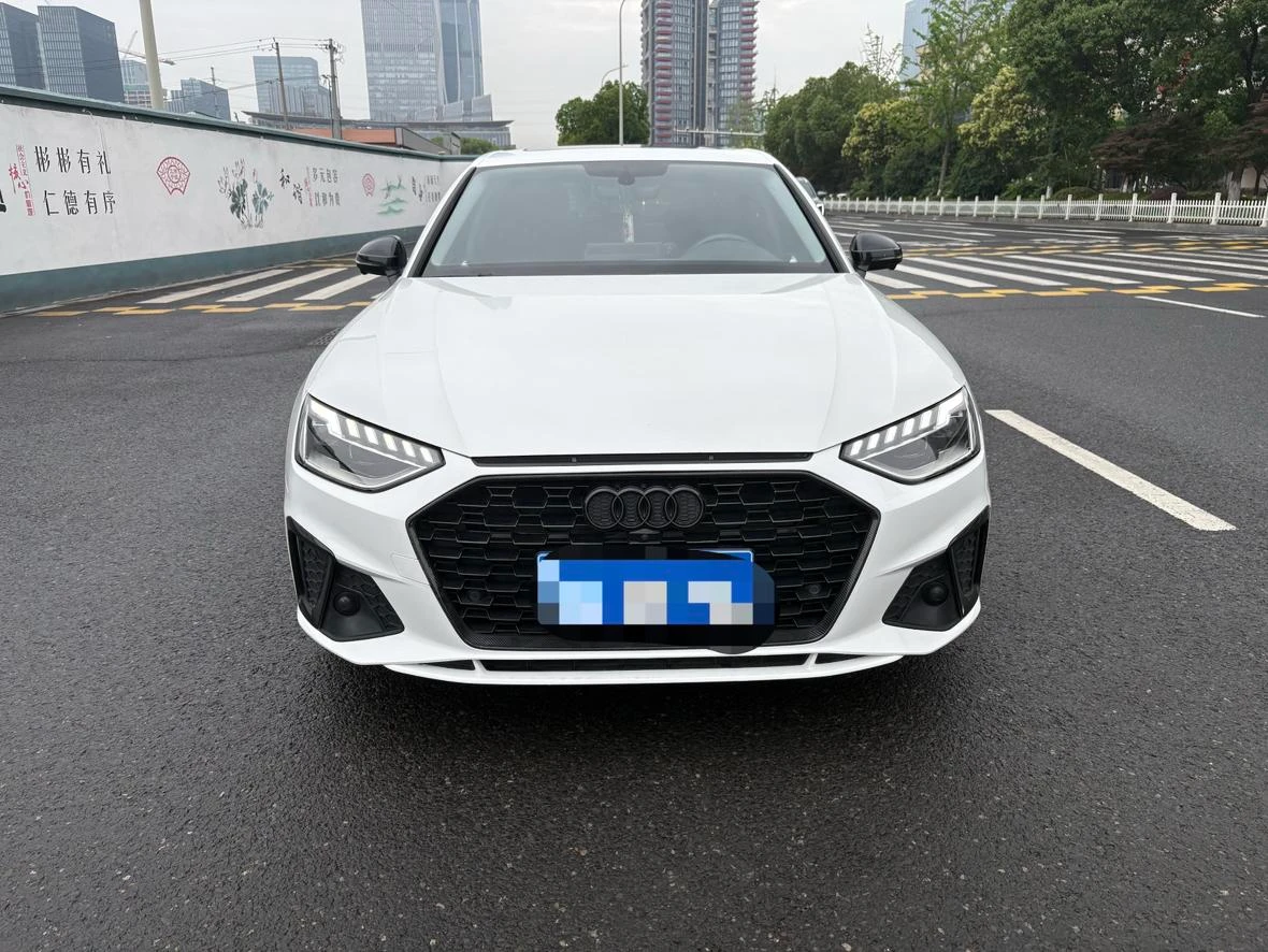 Audi A4L  40 TFSI (Stylish Dynamic Trim) - exterior