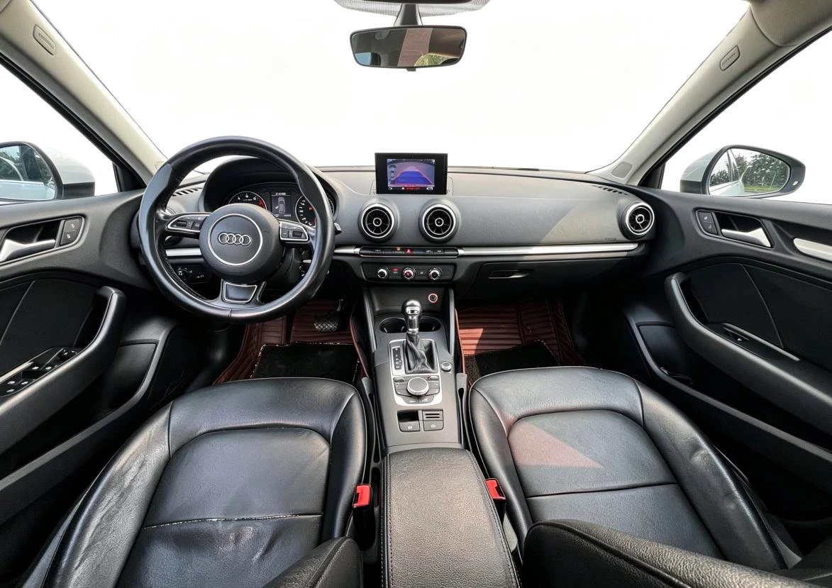 Audi A3 Sportback 35 TFSI  - interior