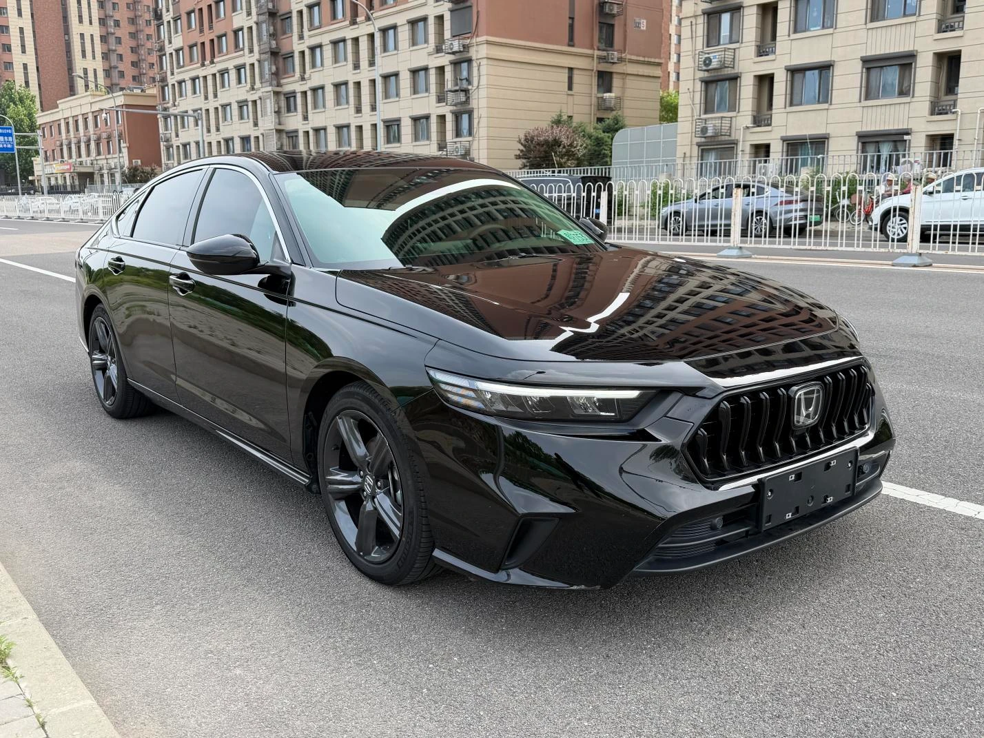Honda Inspire 260TURBO Elite Edition - exterior