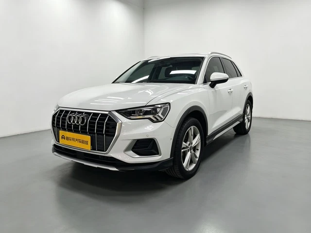 Audi Q3L 35 TFSI Fashion Elegant Trim