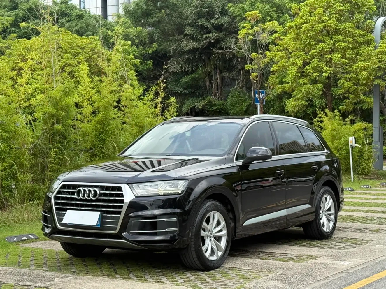 Audi Q7 45 TFSI 