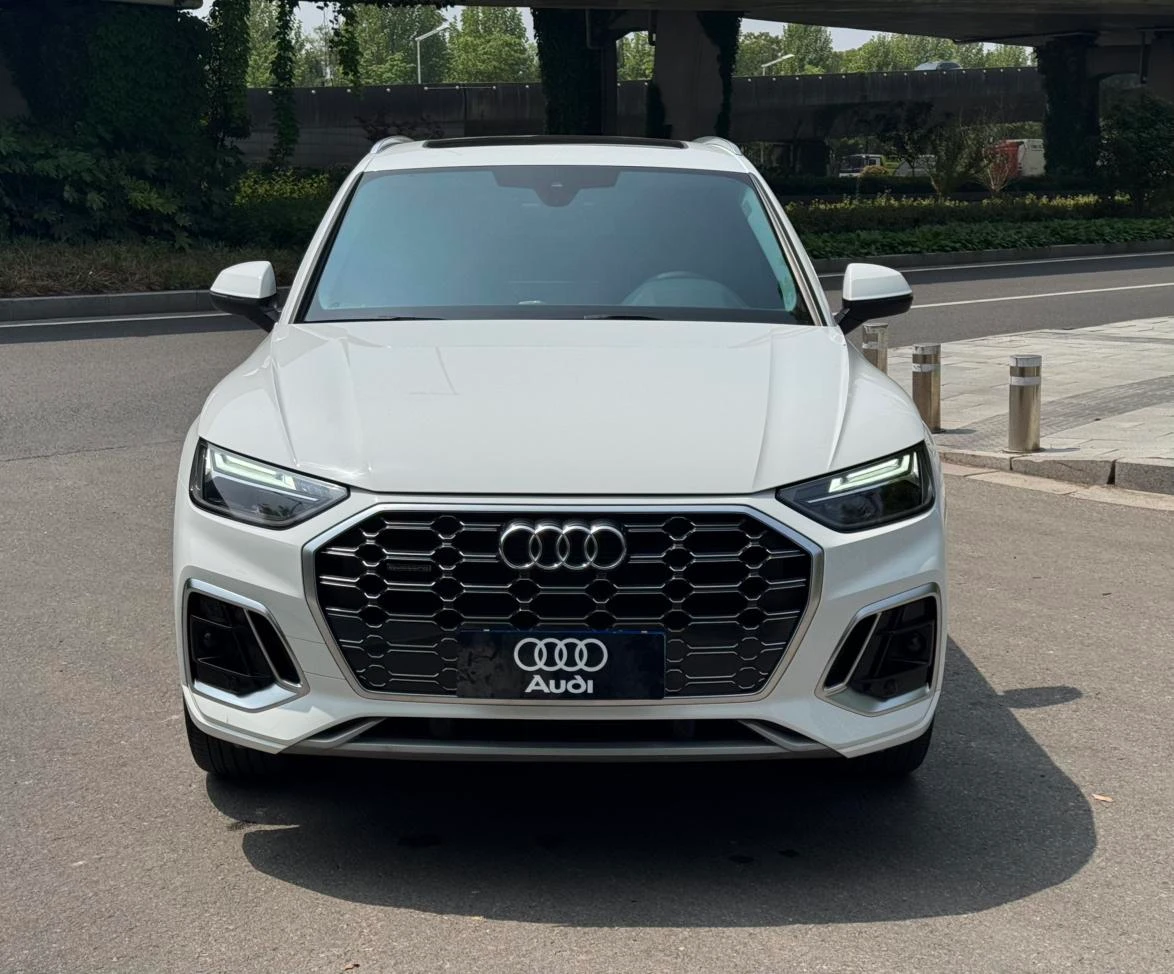 Audi Q5L 45 TFSI (Luxury Dynamic Trim) - exterior