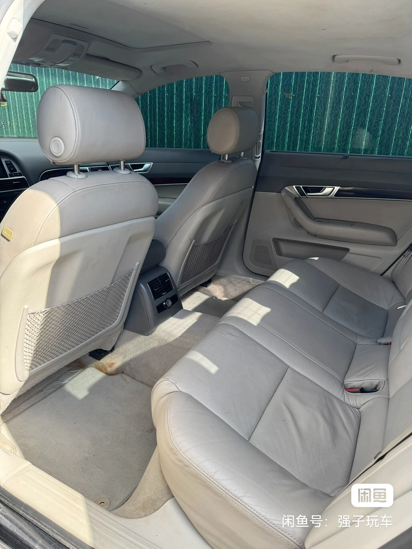 Audi A6L  - interior