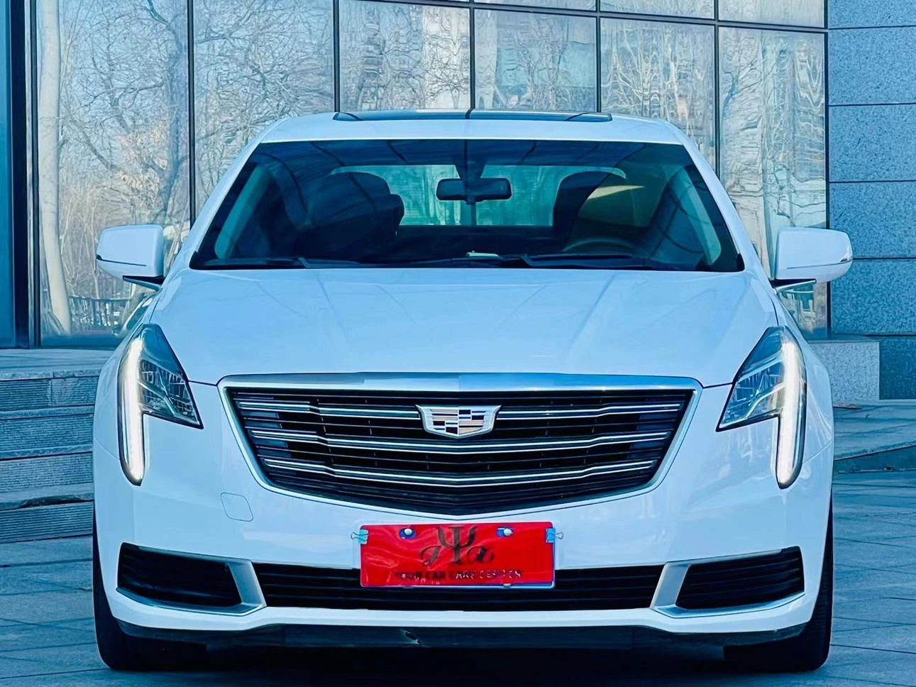 Cadillac XTS 28T Technology - exterior