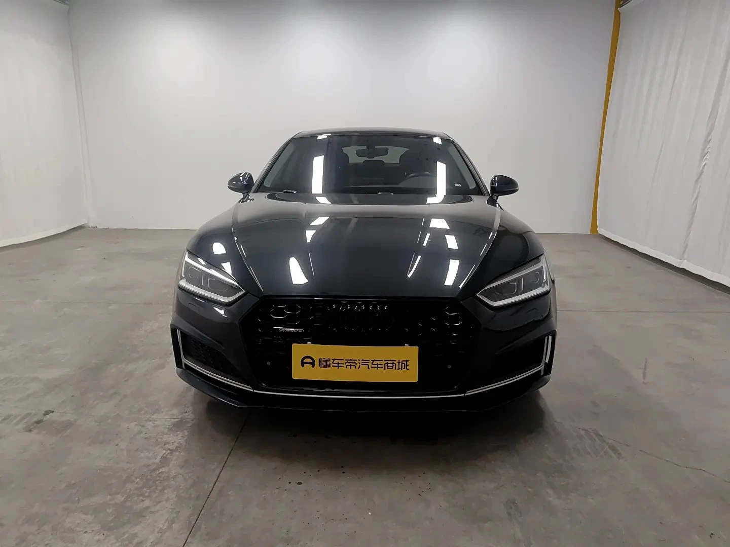 Audi A5 45 TFSI Sport Trim - exterior