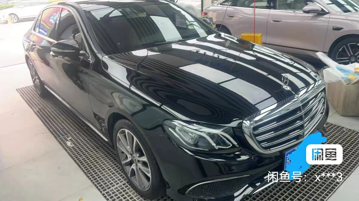 Mercedes-Benz 300L  - engine