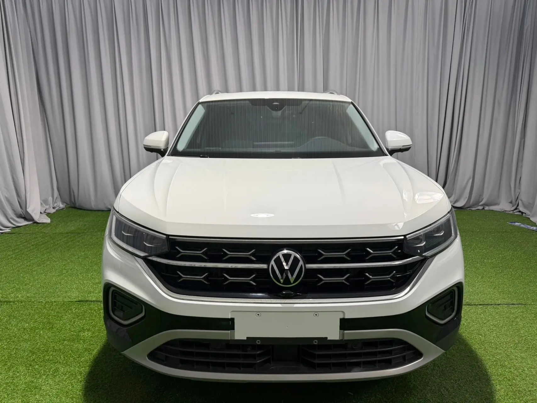 Volkswagen Tayron 280 TSI 2WD Luxury Plus Advanced Edition - exterior