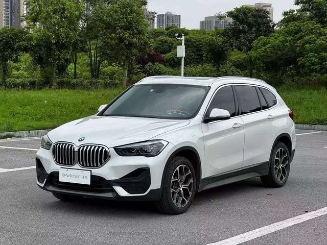 BMW X1 25Li sDrive  Leading