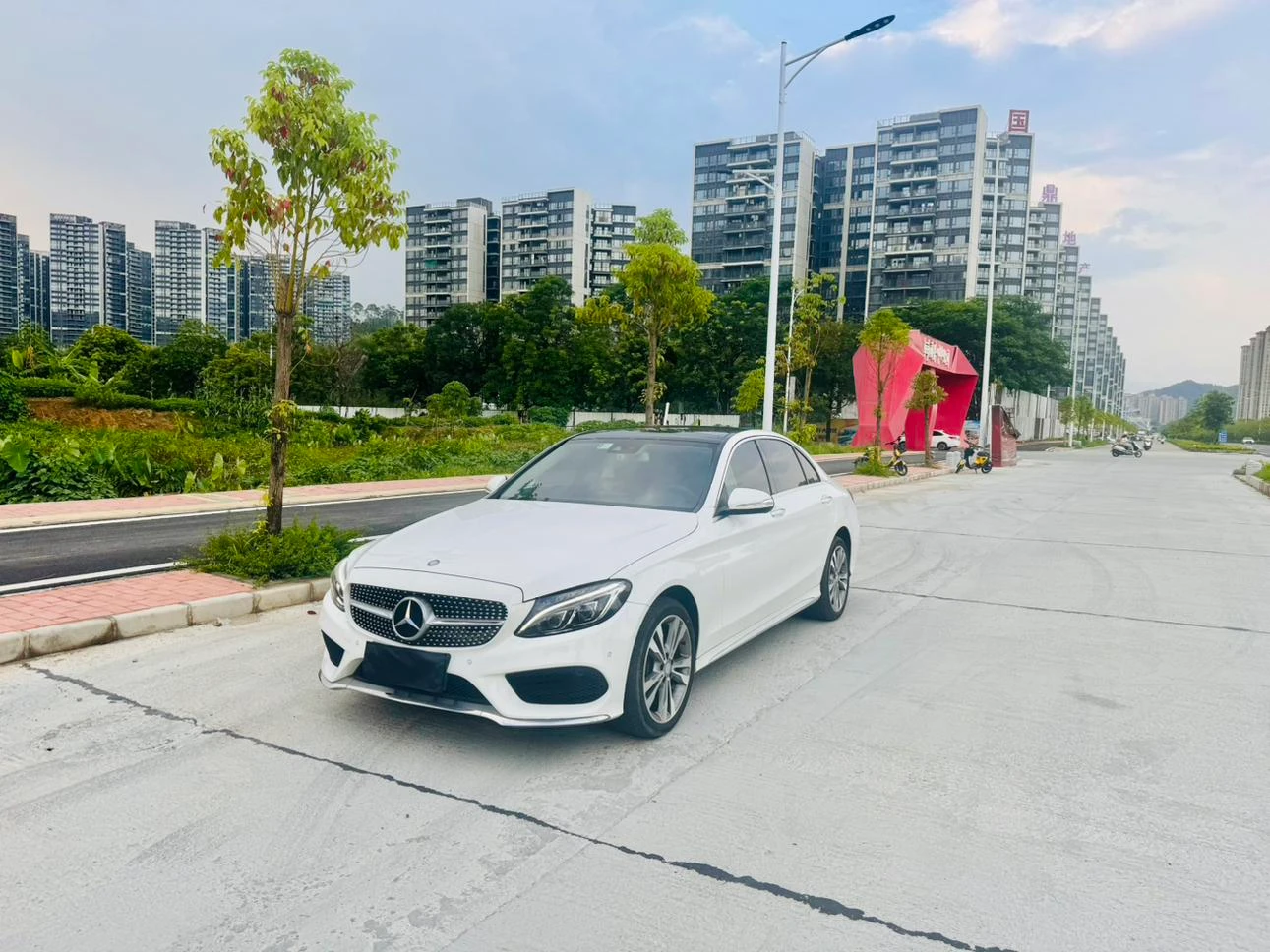 Mercedes-Benz  C 200 L 4MATIC 