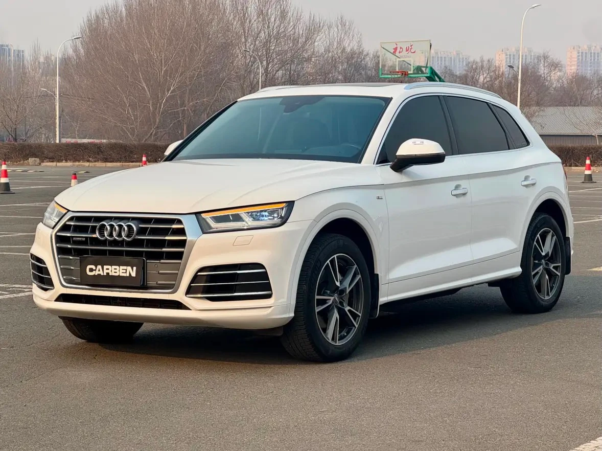 Audi Q5L 40TFSI  Fashion Edition