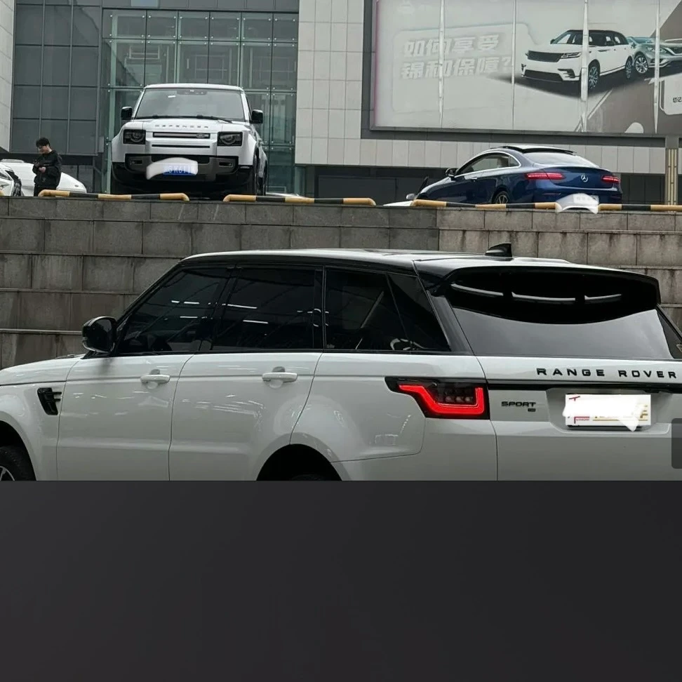 Land Rover Range Rover Sport L6 Black - exterior