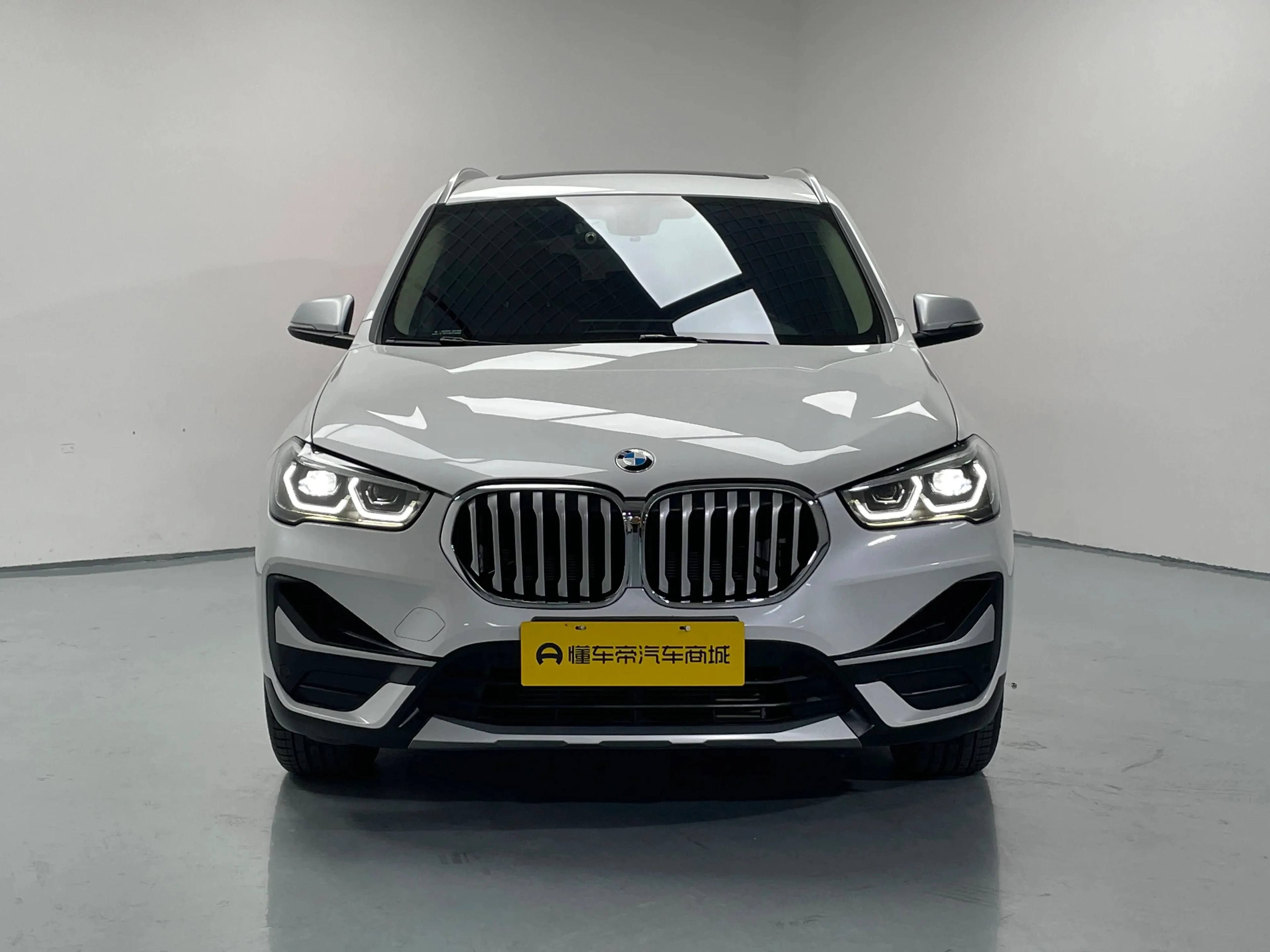 BMW X1 xDrive 25Li Premium - exterior